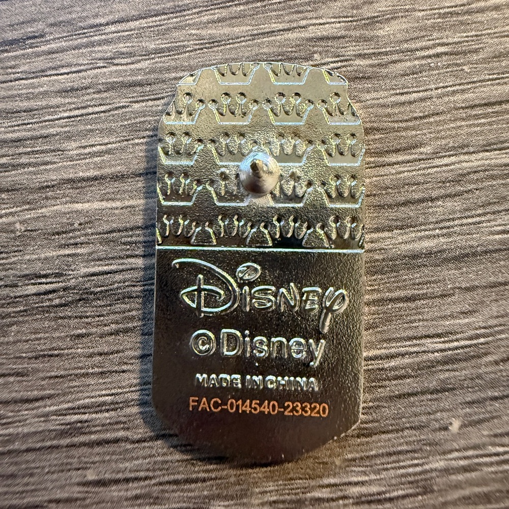 LOUNGEFLY • Disney Princess Soda Blind Box Enamel Pin - Picture 7 of 7